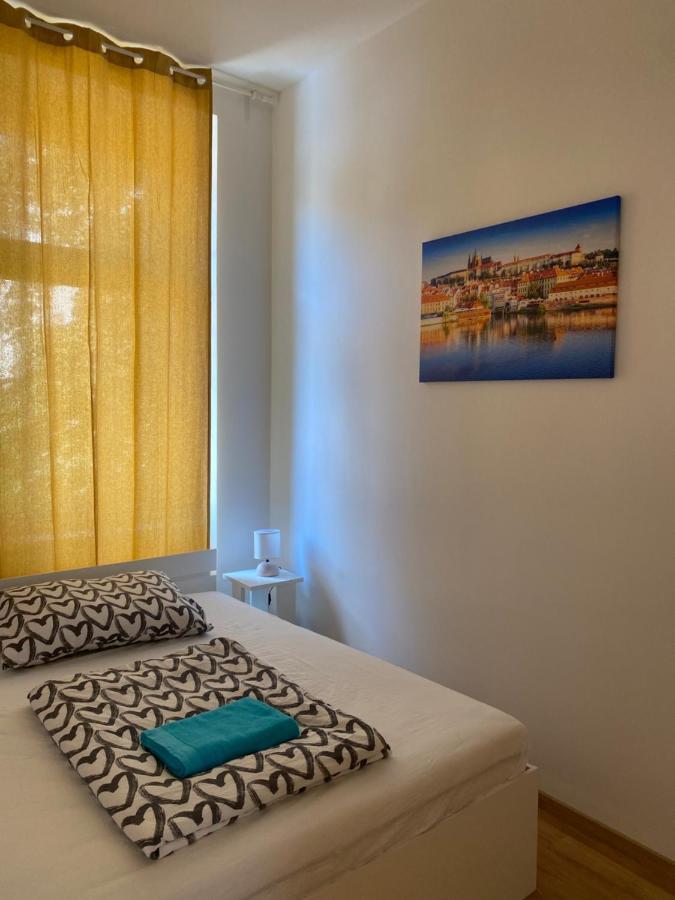 Designed Apartment Next To Vaclav Square With Terrace And Private Garage Praha Bagian luar foto